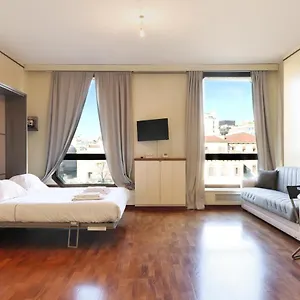 Duomo Luxury Vii , Milan Italy
